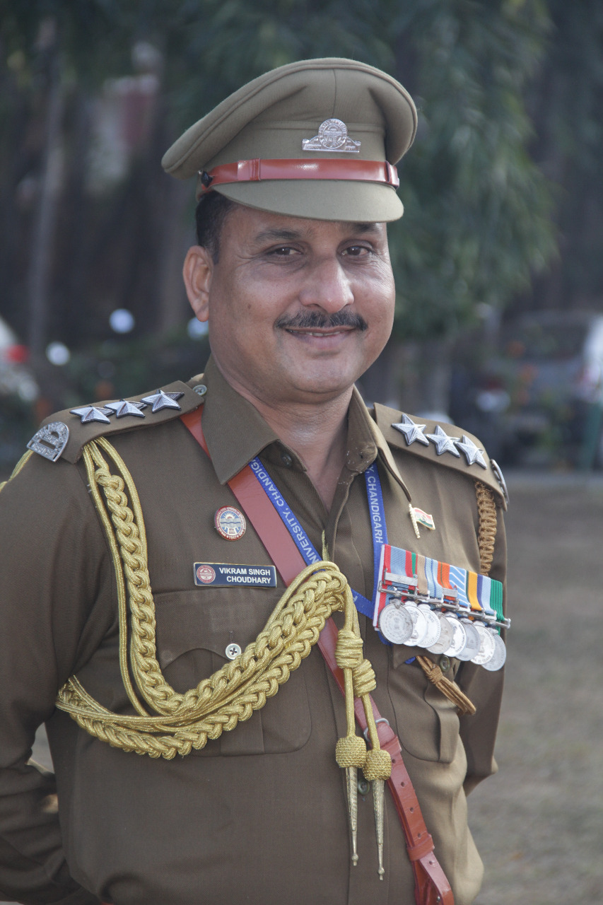 पंजाब विश्वविद्यालय, चंडीगढ़ के सक्षम प्राधिकारी ने श्री विक्रम सिंह को पीयू के विश्वविद्यालय सुरक्षा प्रमुख के रूप में नियुक्त किया है।